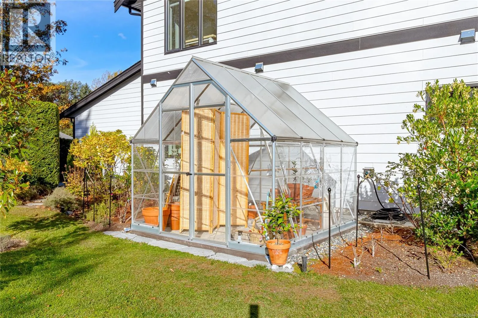 672 Mill Bay Pl