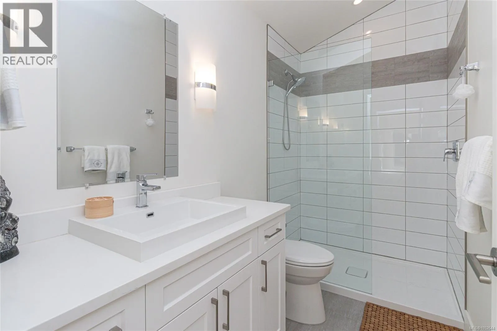 672 Mill Bay Pl