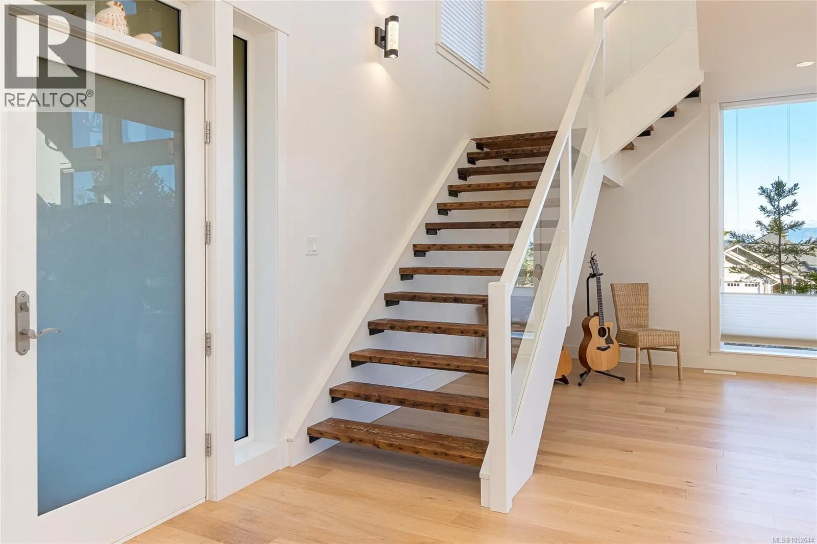 672 Mill Bay Pl