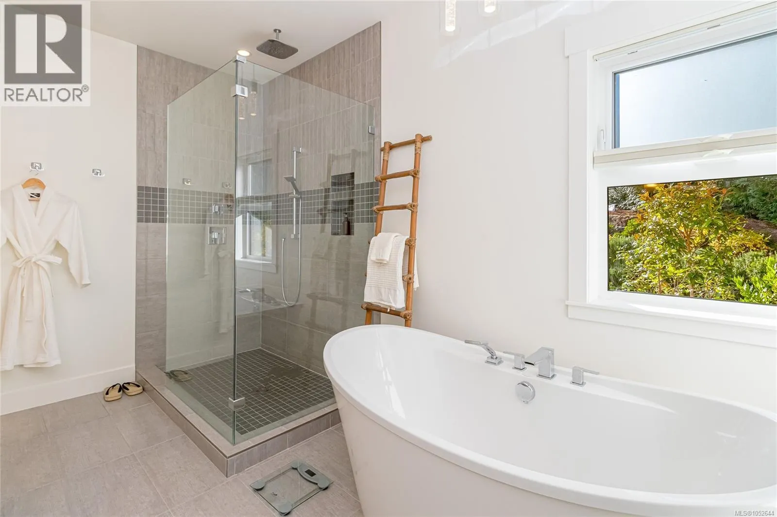 672 Mill Bay Pl