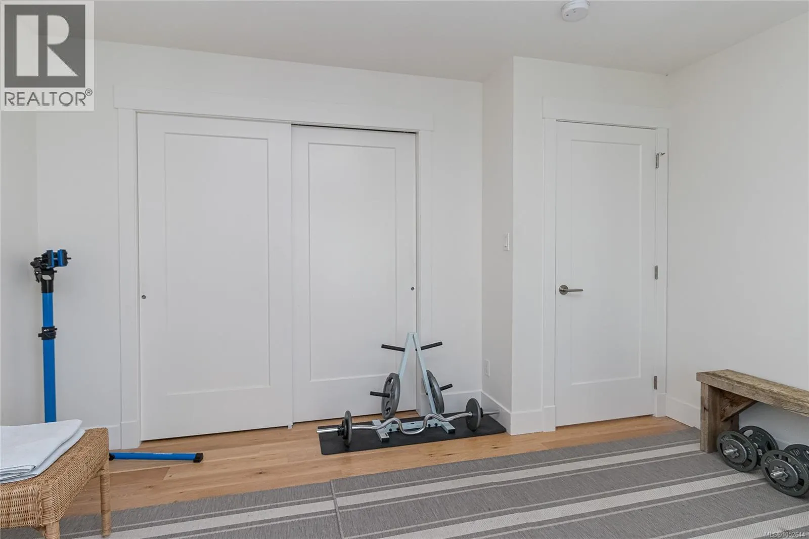 672 Mill Bay Pl