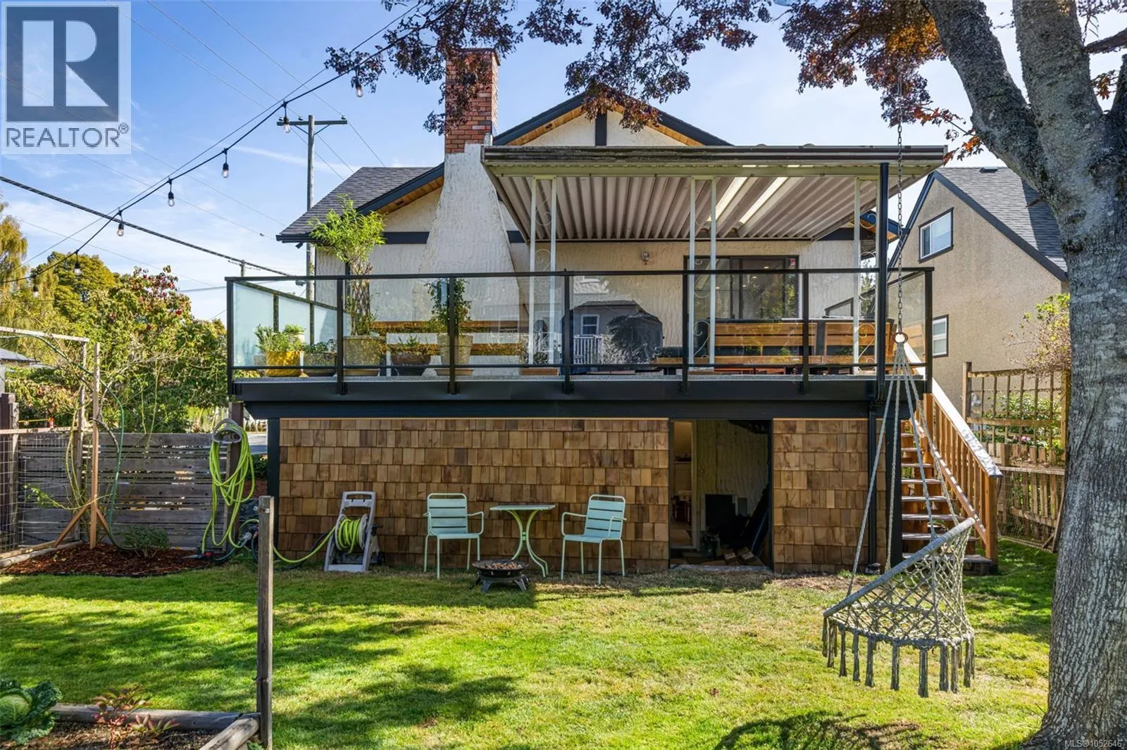 988 Monterey Ave