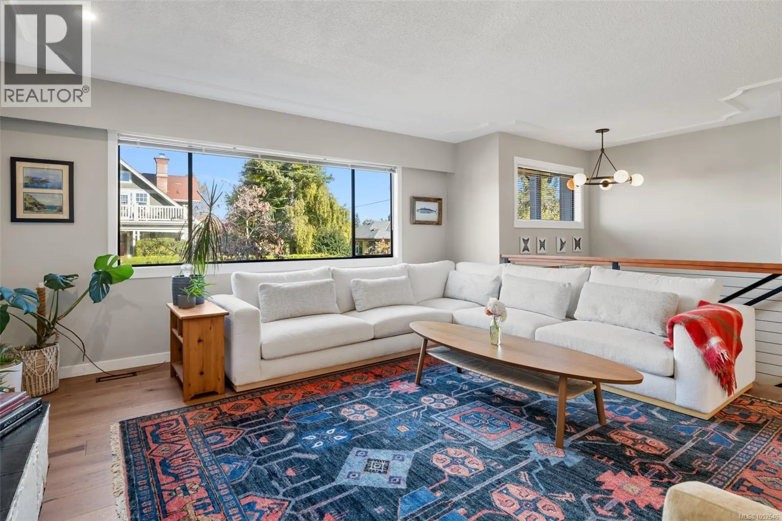 988 Monterey Ave