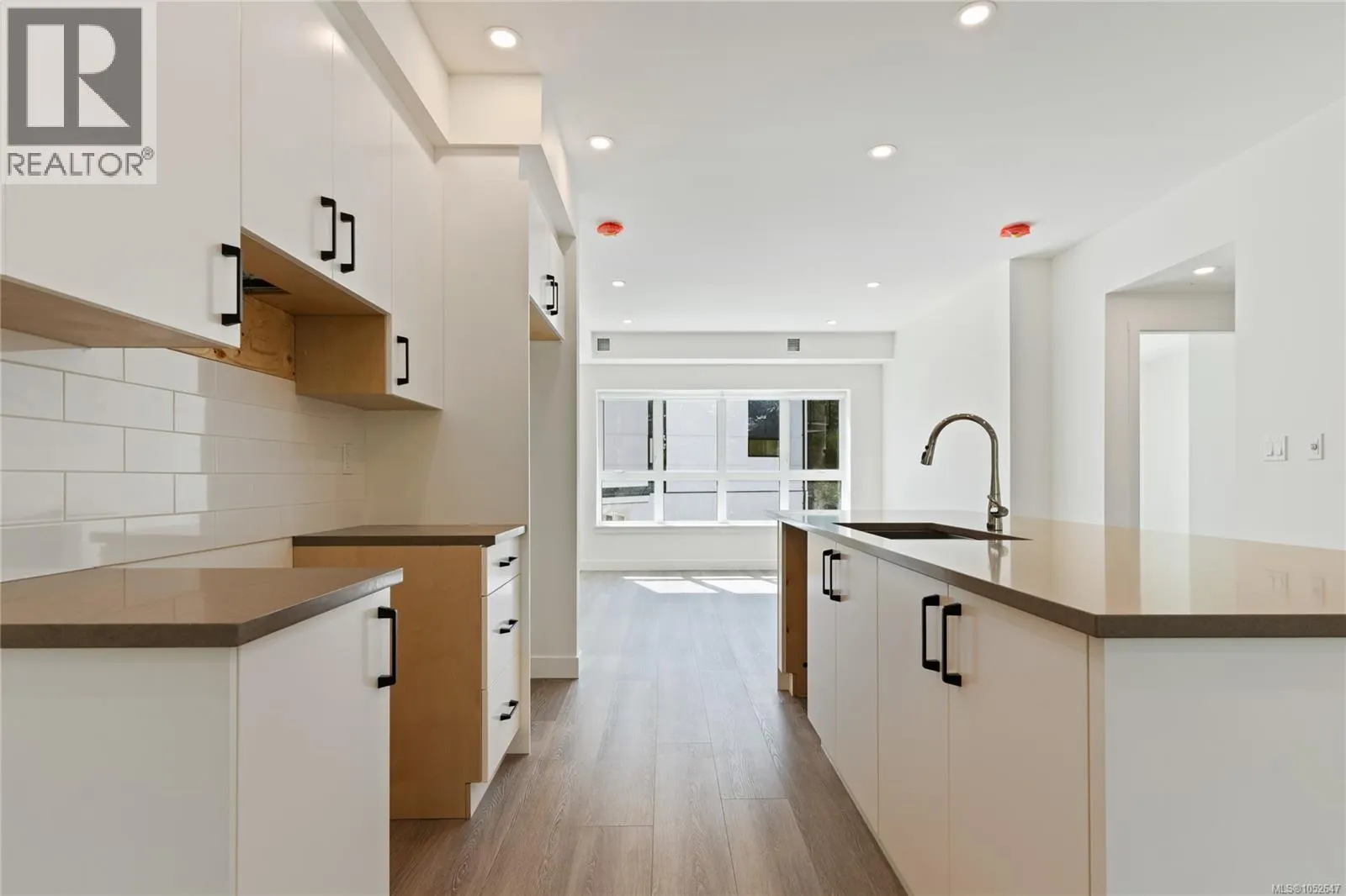 1222 Drifter End