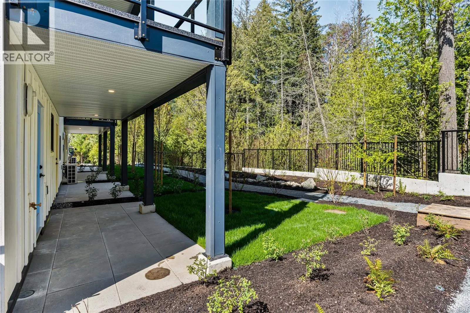 1222 Drifter End