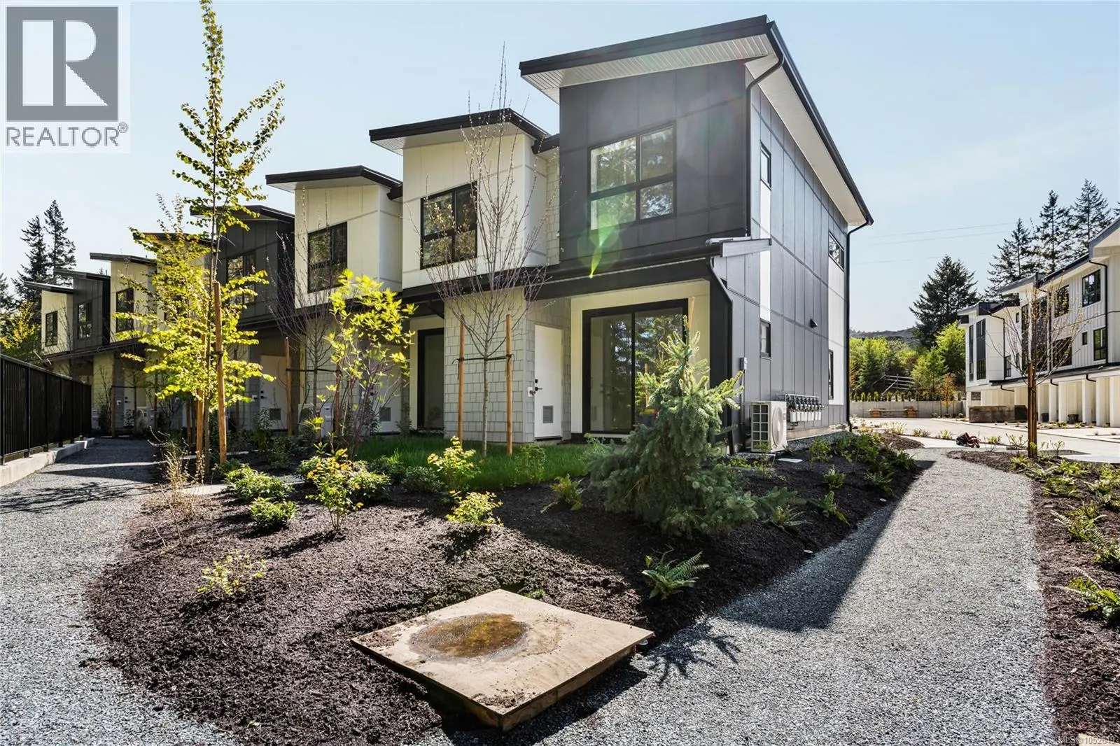 1224 Drifter End