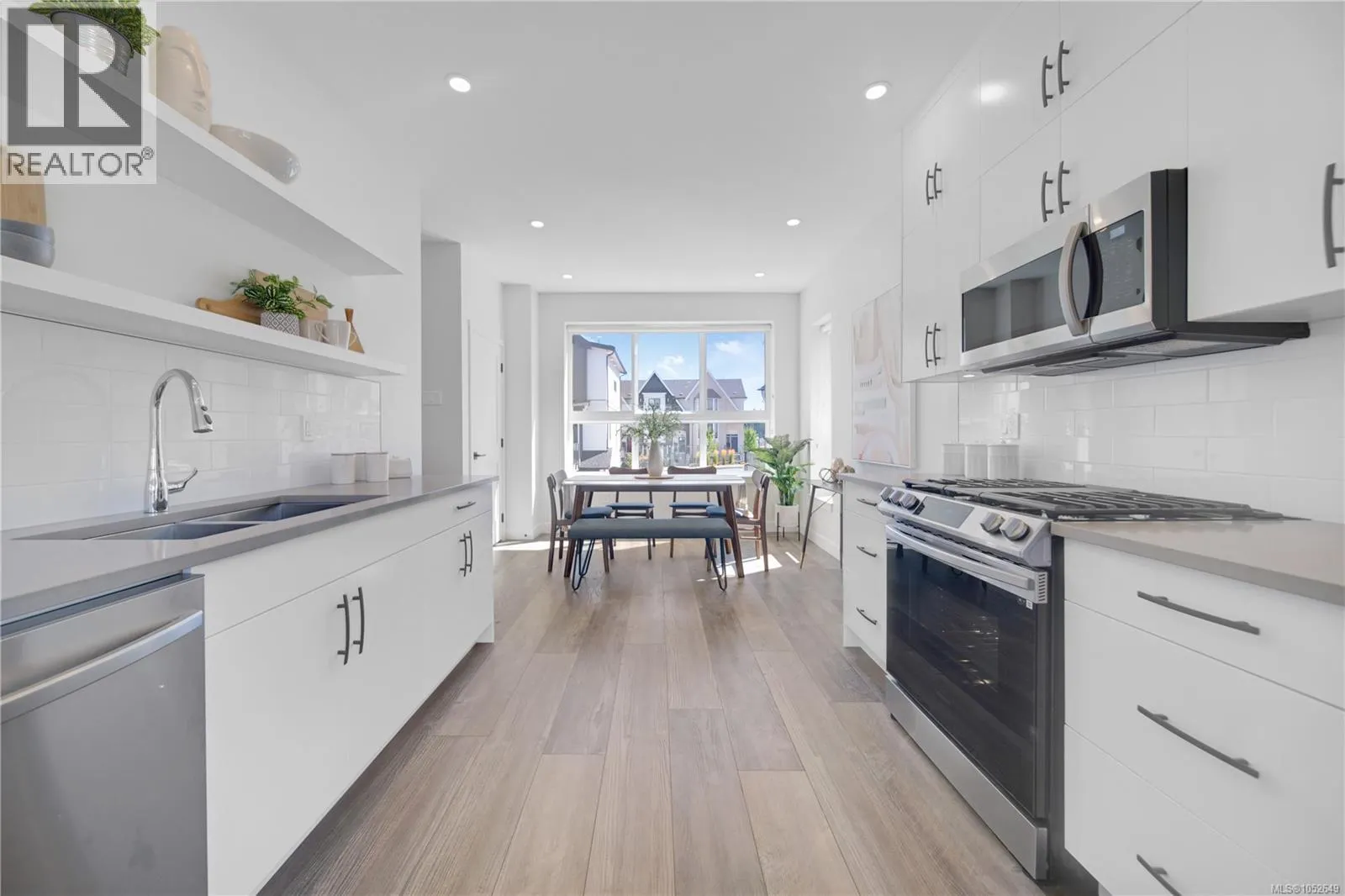 1224 Drifter End
