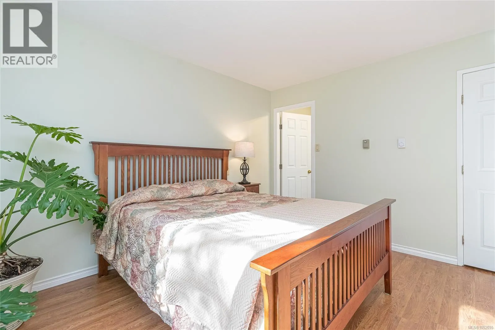 262 River Rd