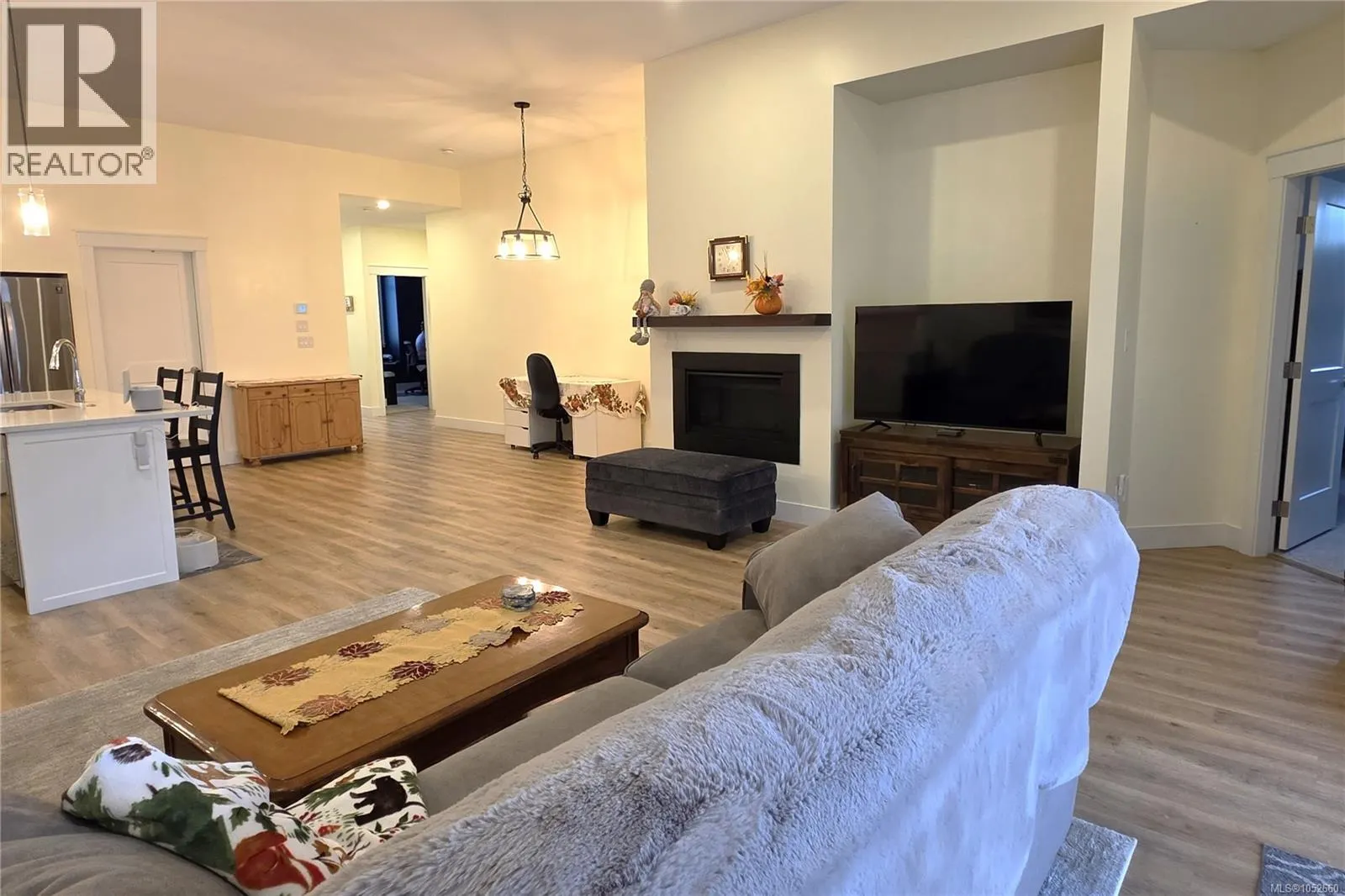 4 200 Nikola Rd