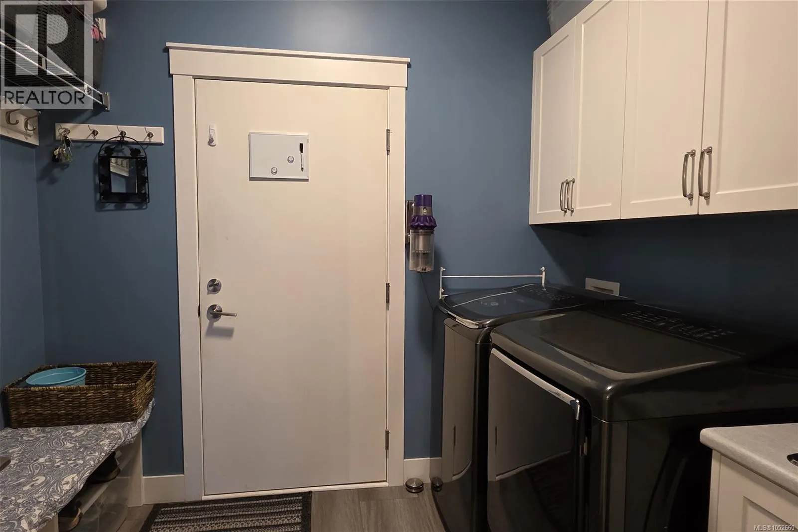 4 200 Nikola Rd