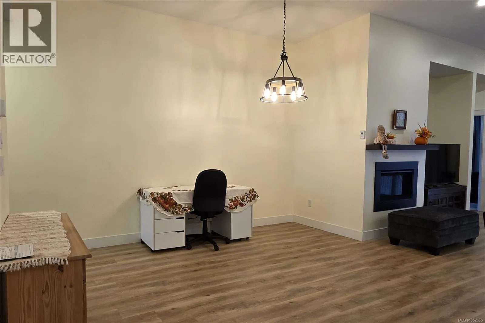 4 200 Nikola Rd