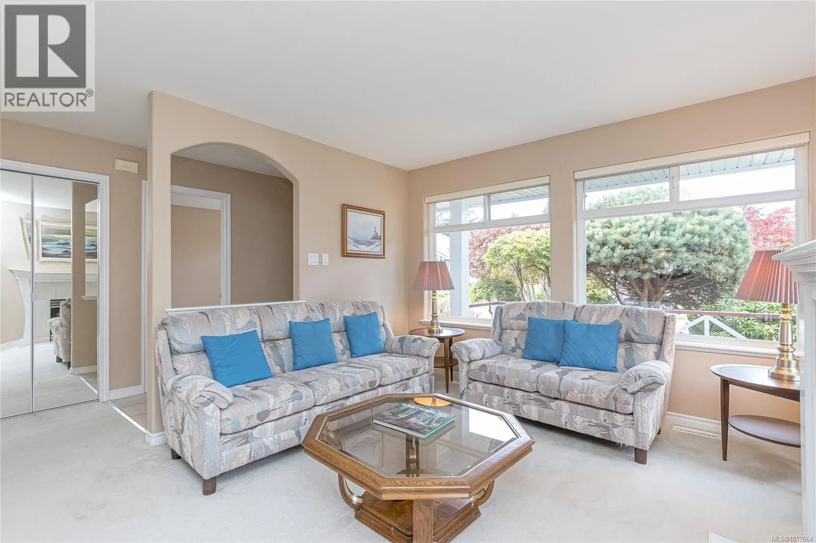 87 Bridgewater Lane
