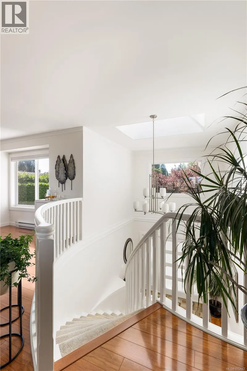 4596 Bonnieview Pl