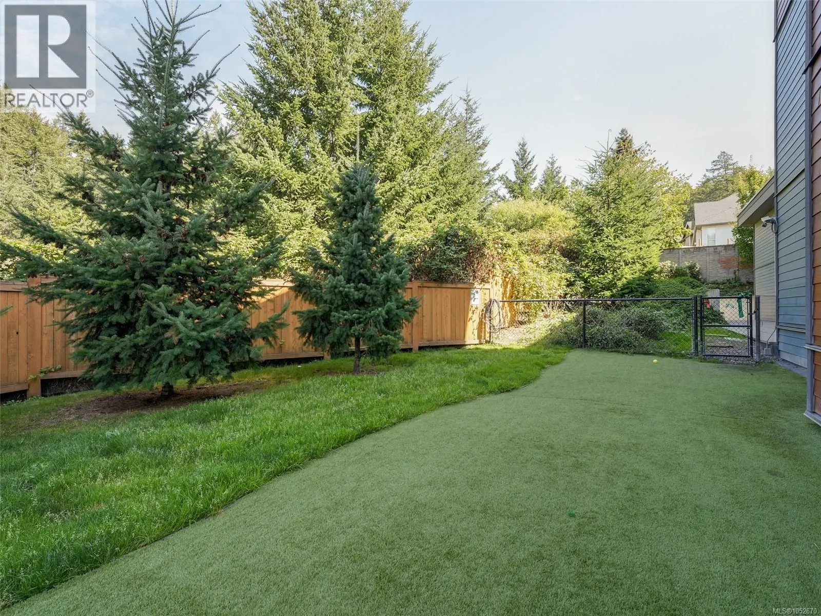 303 110 Presley Pl