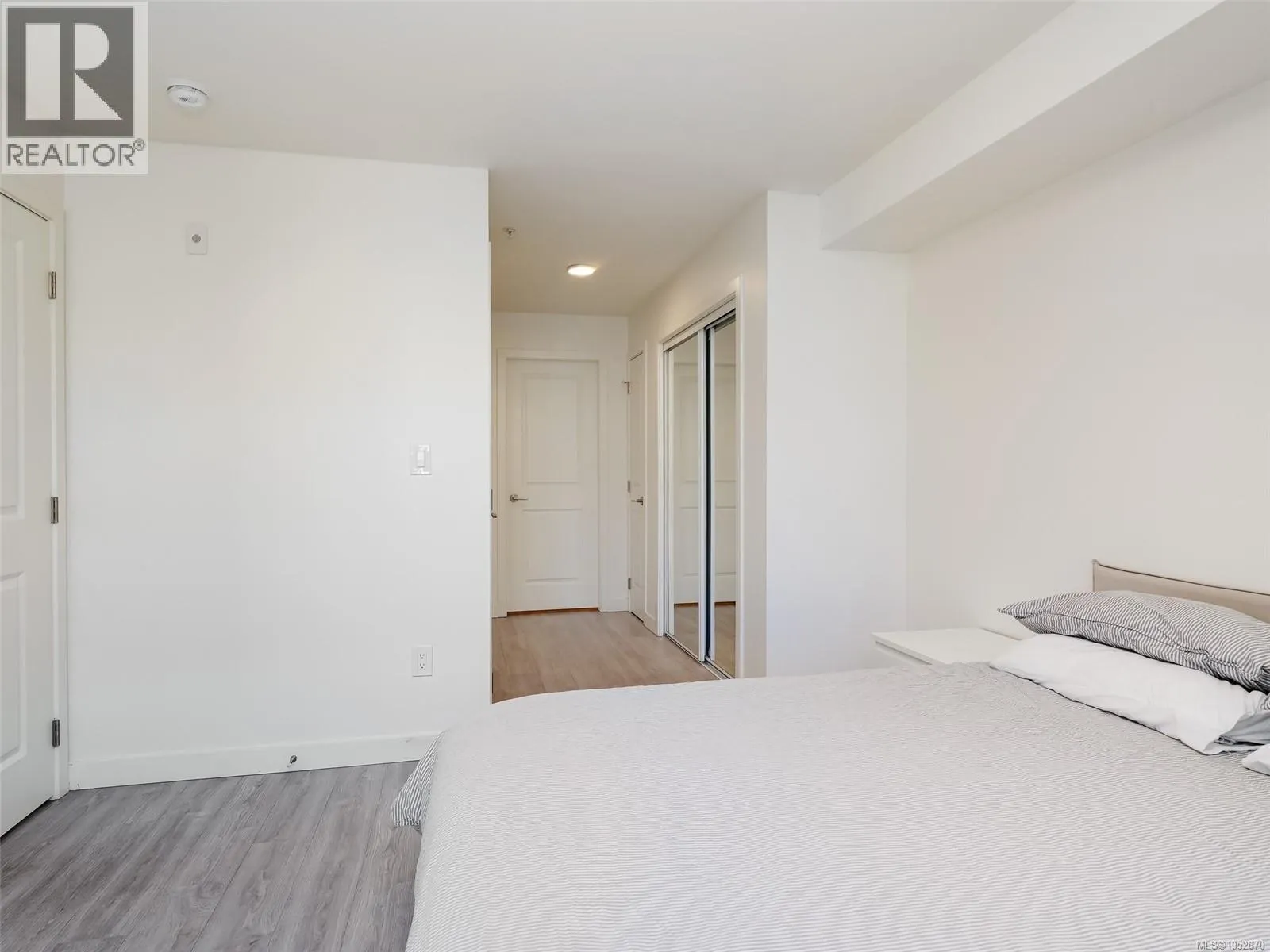 303 110 Presley Pl