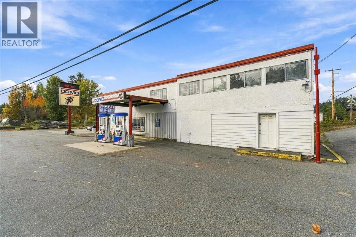 3225 Trans Canada Hwy
