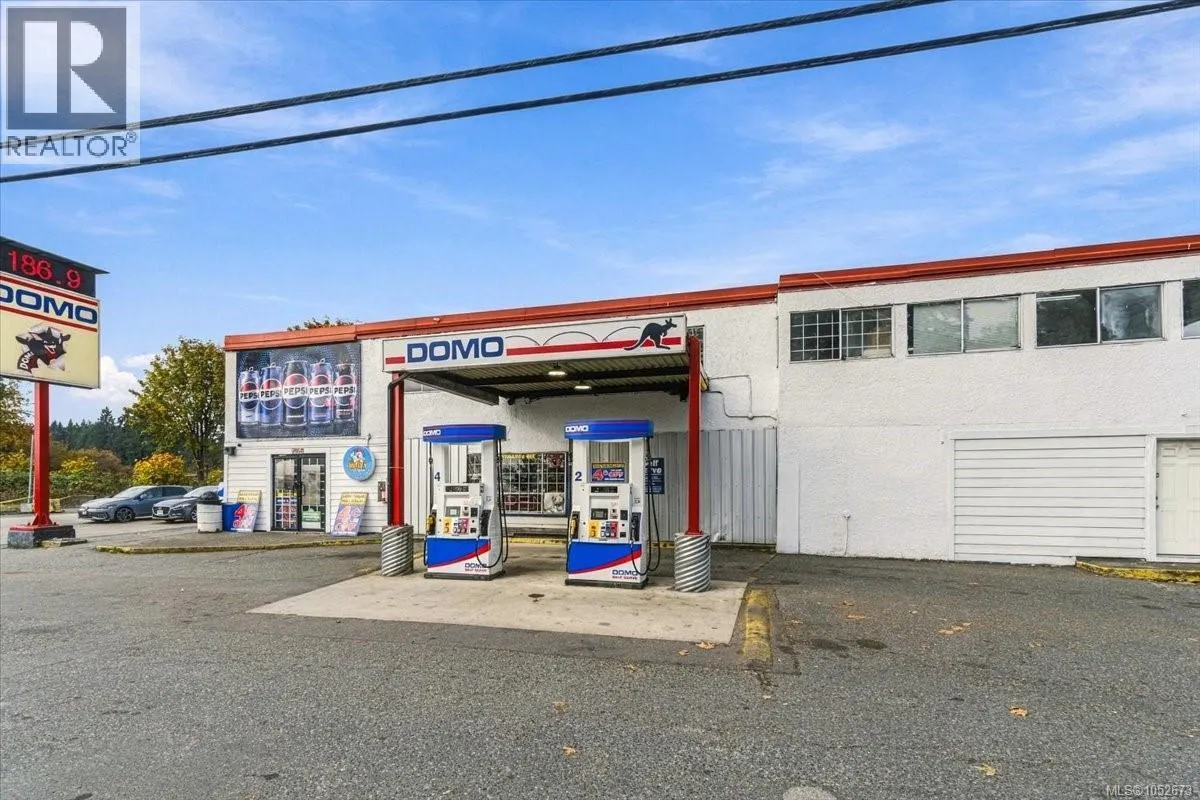 3225 Trans Canada Hwy