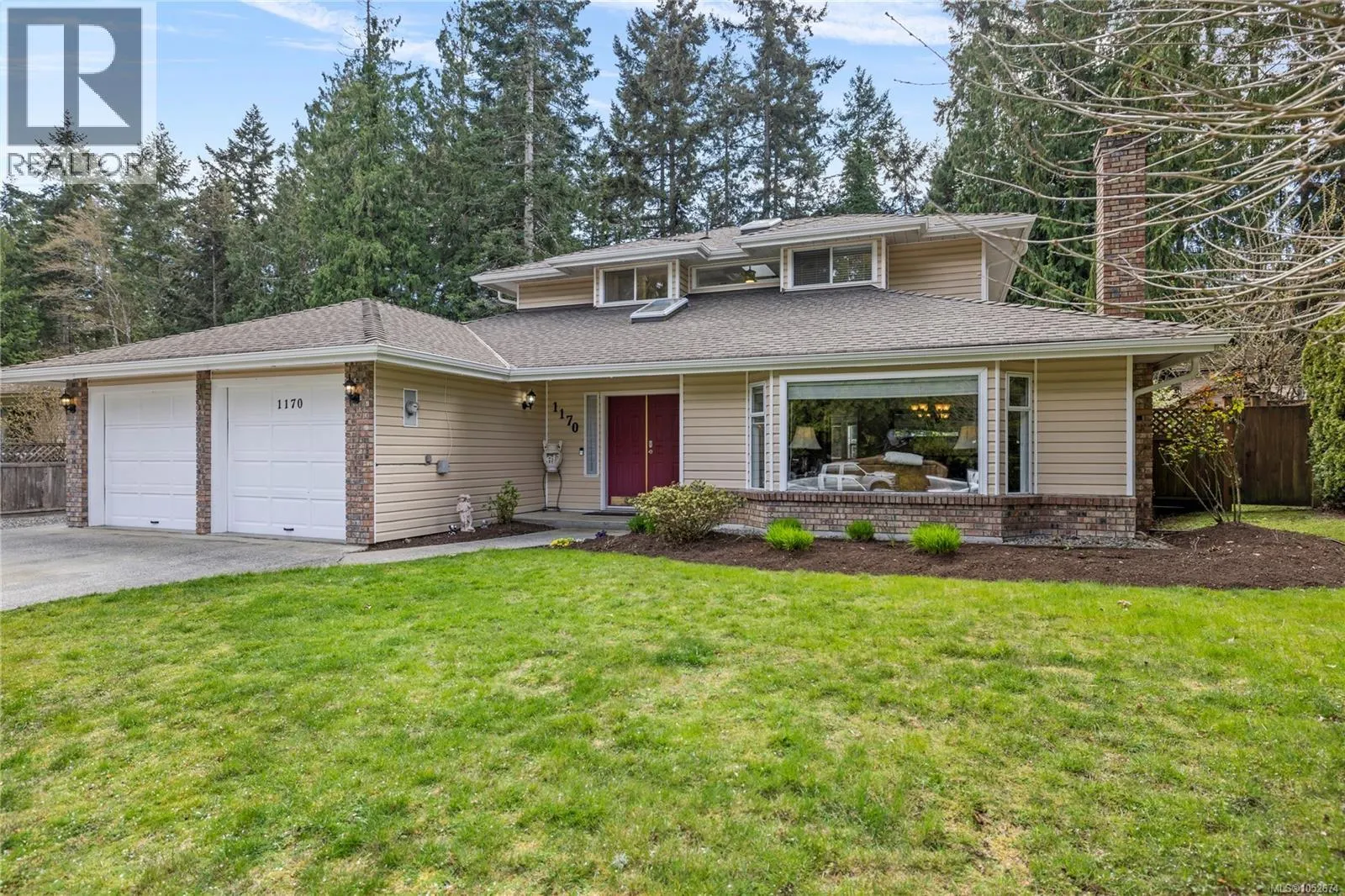 1170 Clubhouse Dr