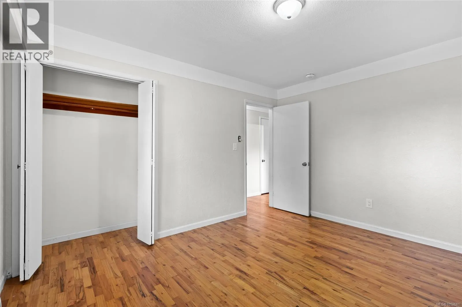 1575 Burton Ave