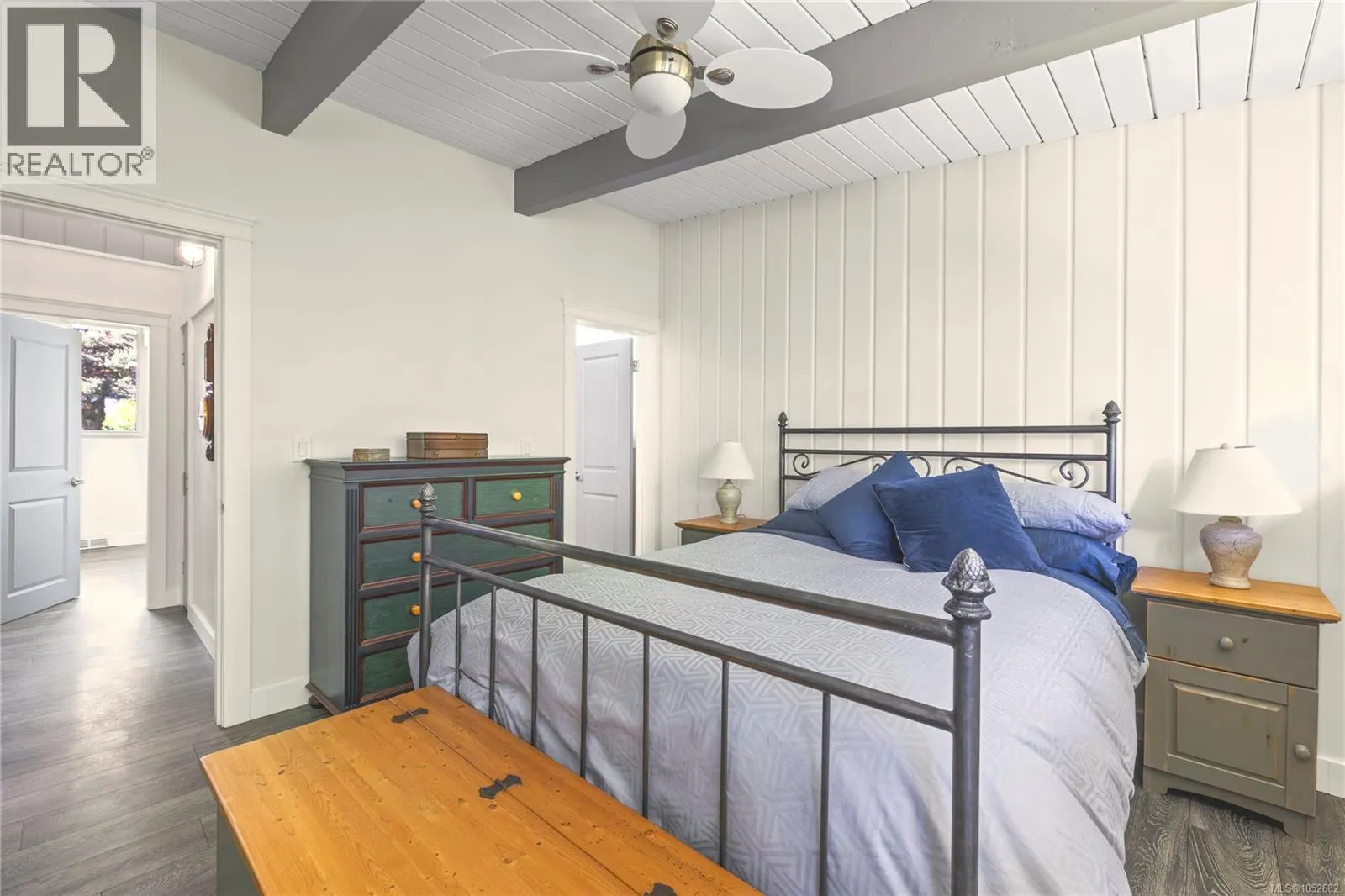 830 Beach Dr