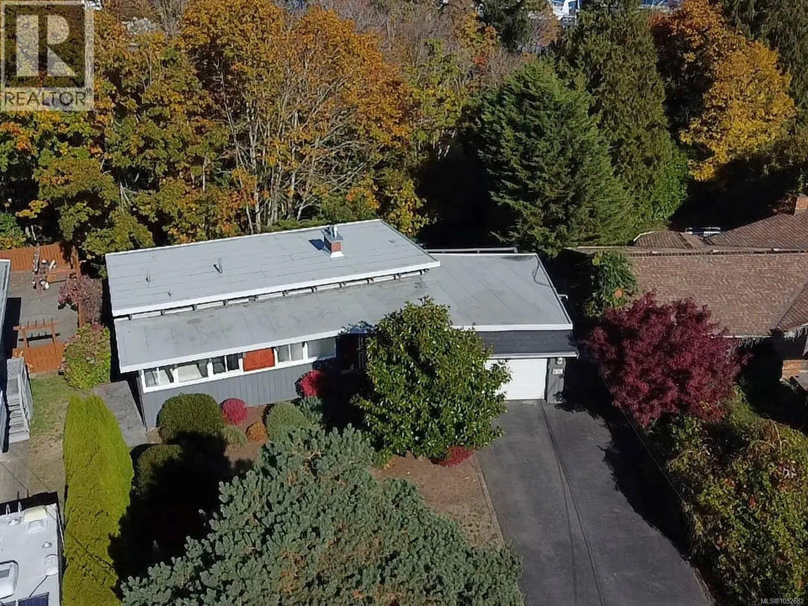 830 Beach Dr