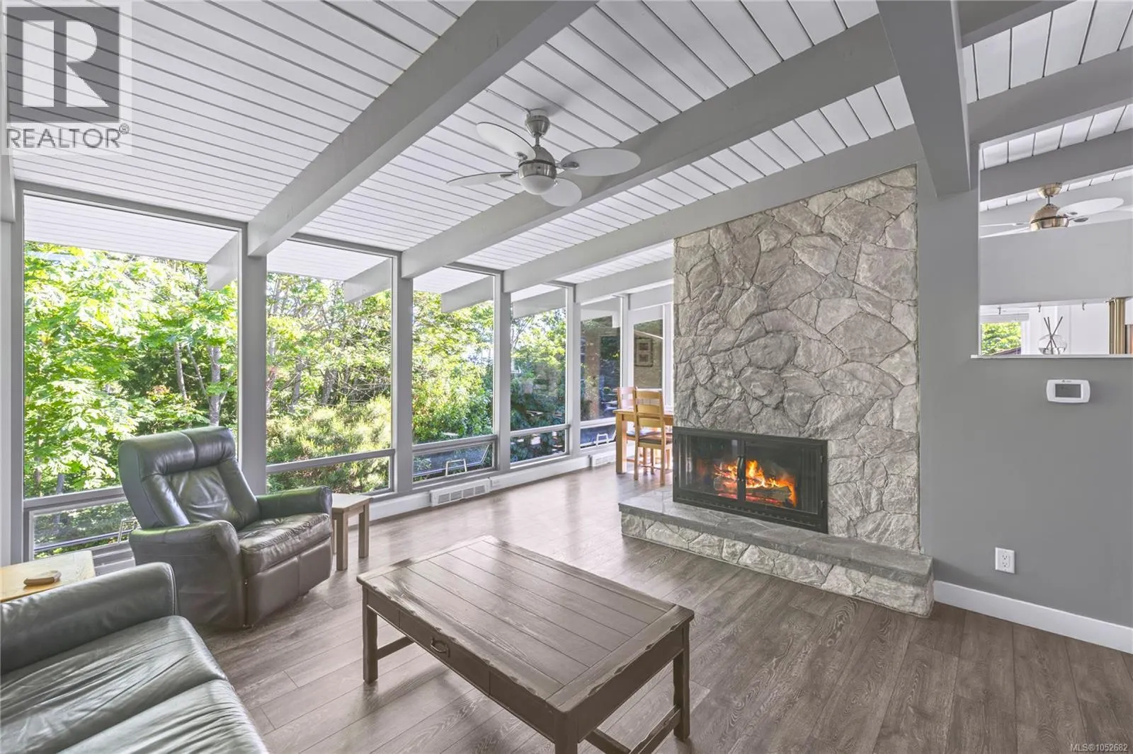 830 Beach Dr