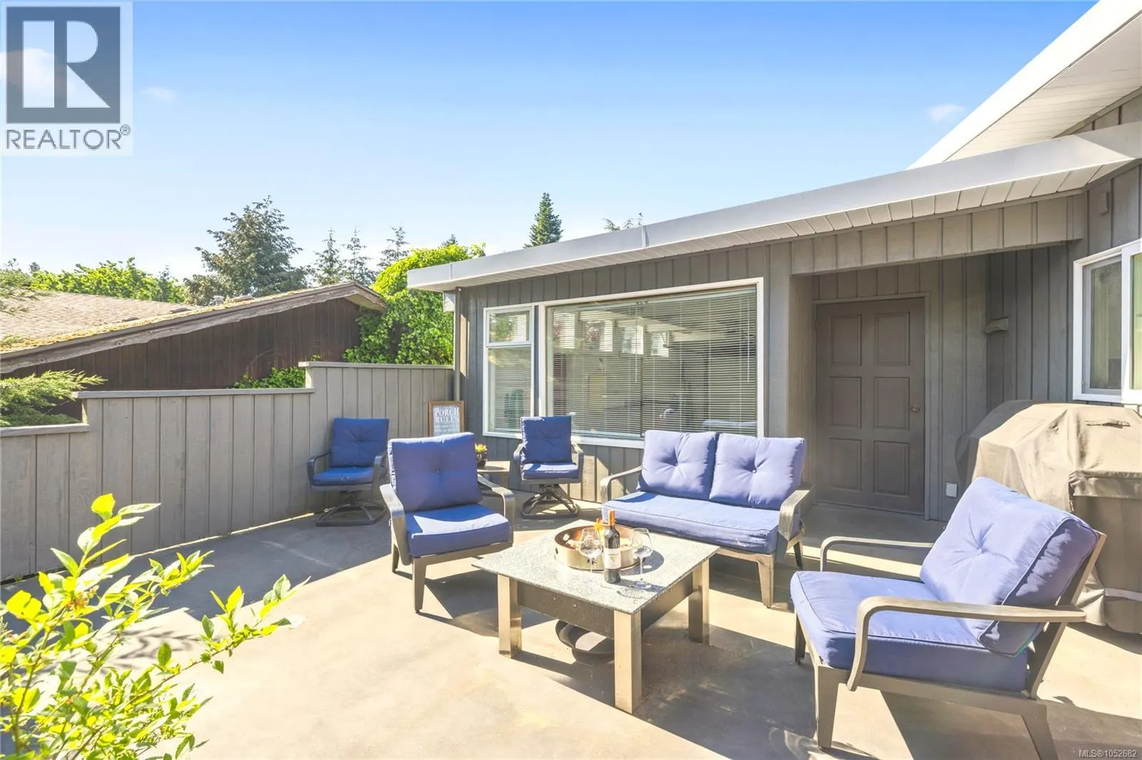 830 Beach Dr