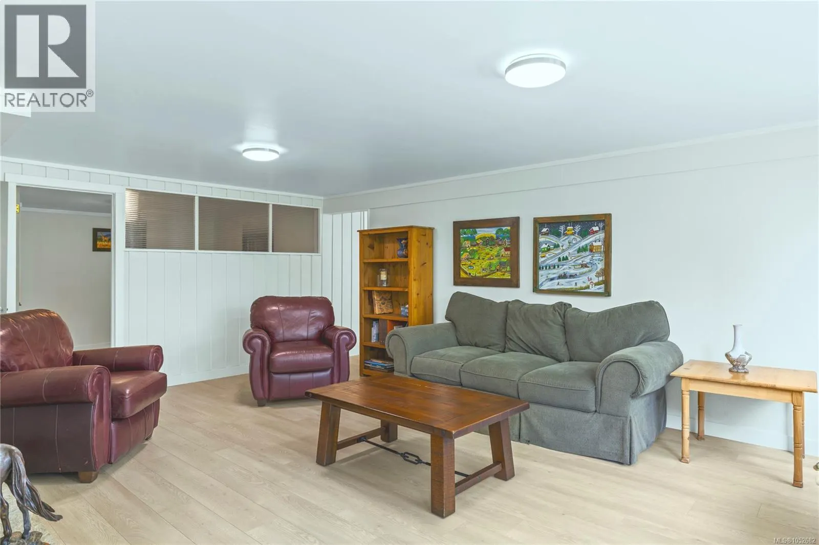 830 Beach Dr