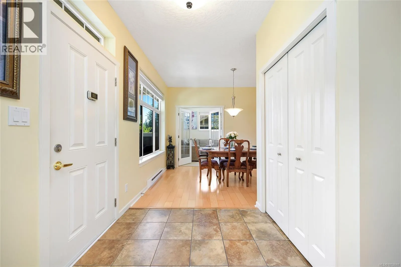 6466 WILLOWPARK Way