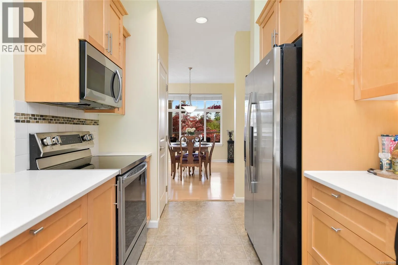 6466 WILLOWPARK Way