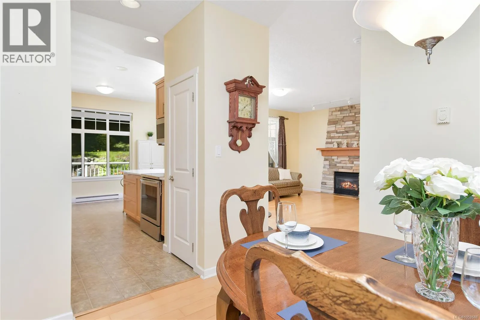 6466 WILLOWPARK Way