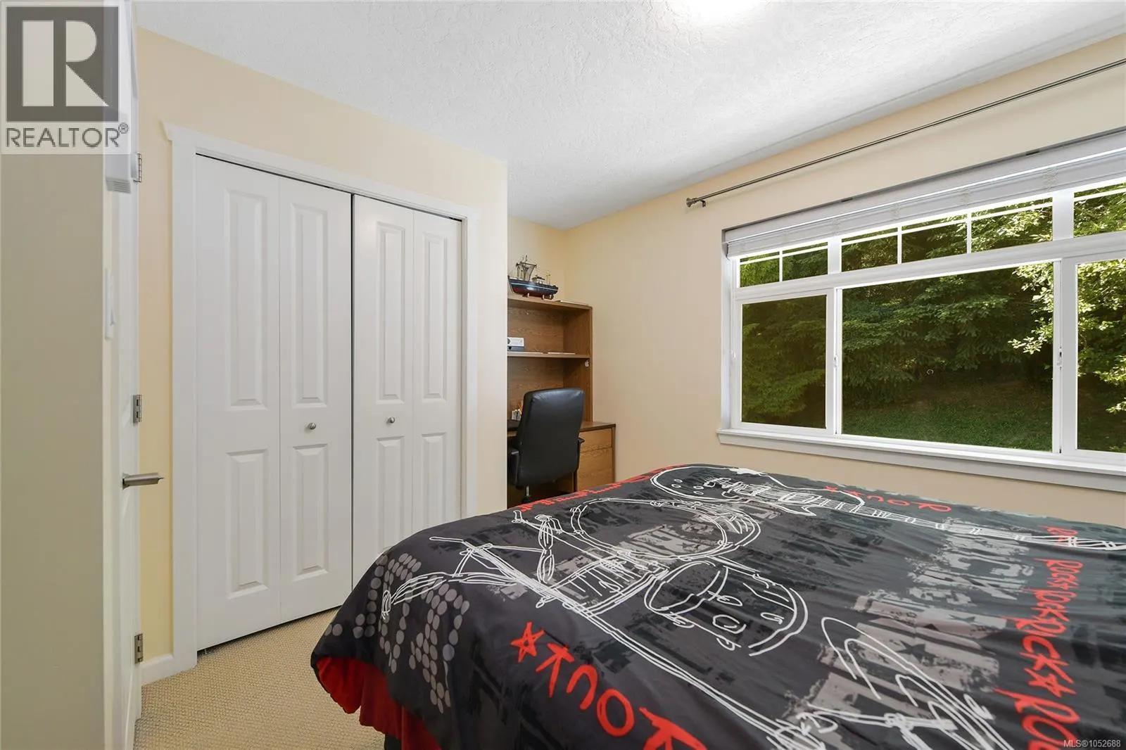 6466 WILLOWPARK Way