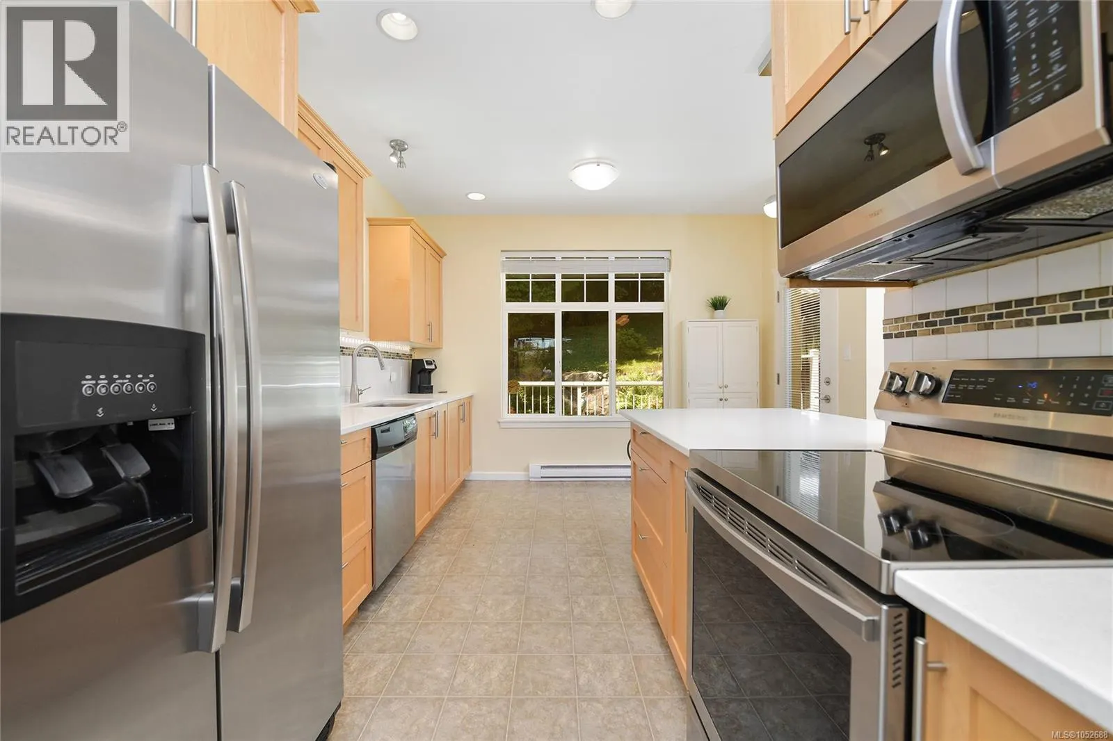 6466 WILLOWPARK Way