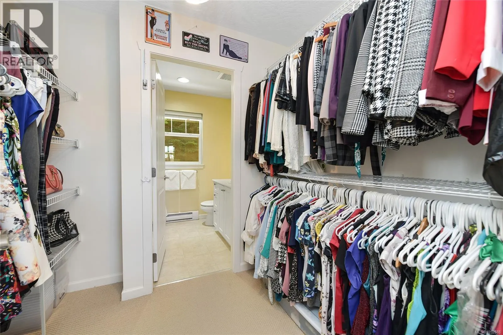 6466 WILLOWPARK Way