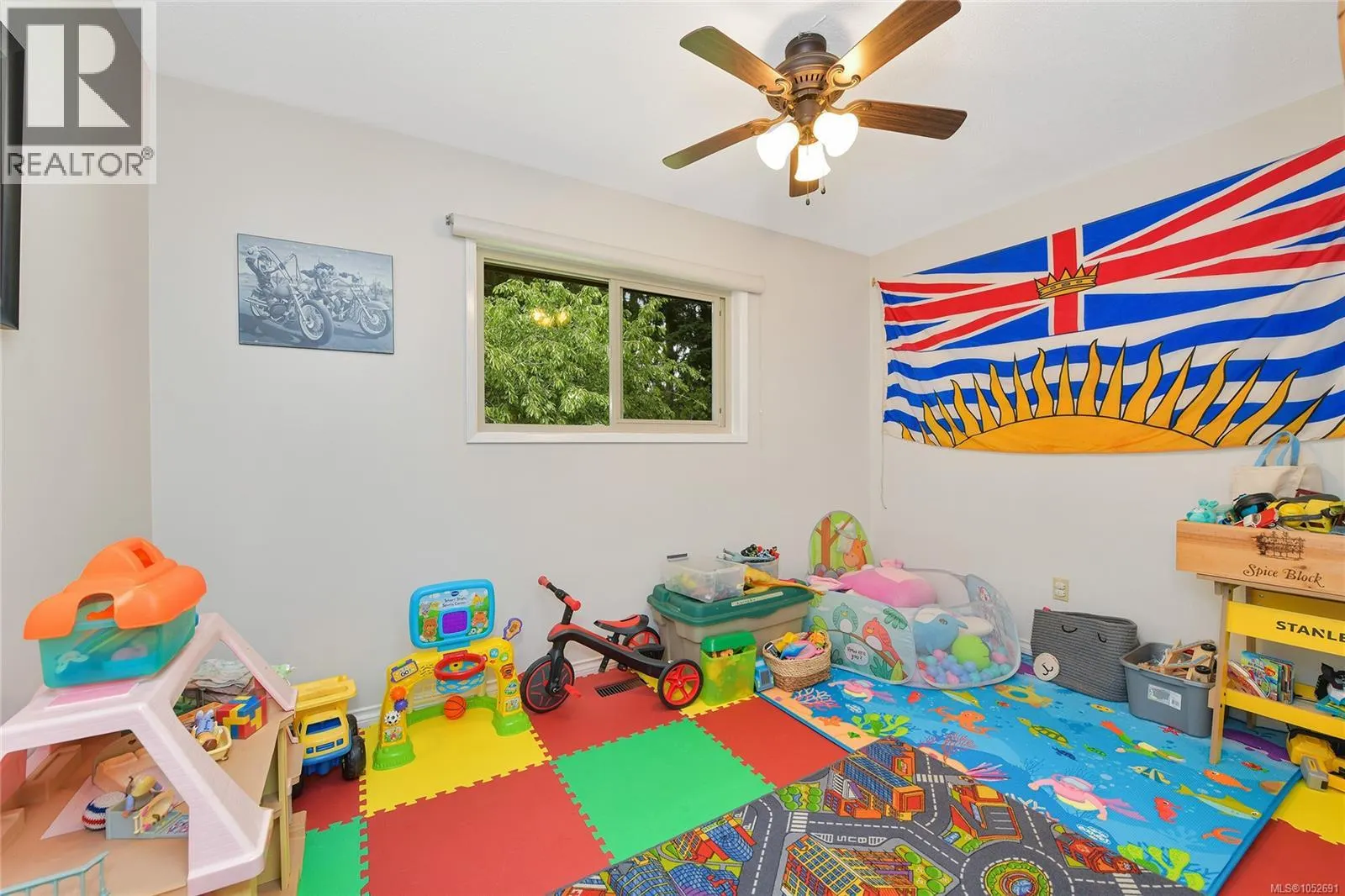 3058 CAROLA Pl