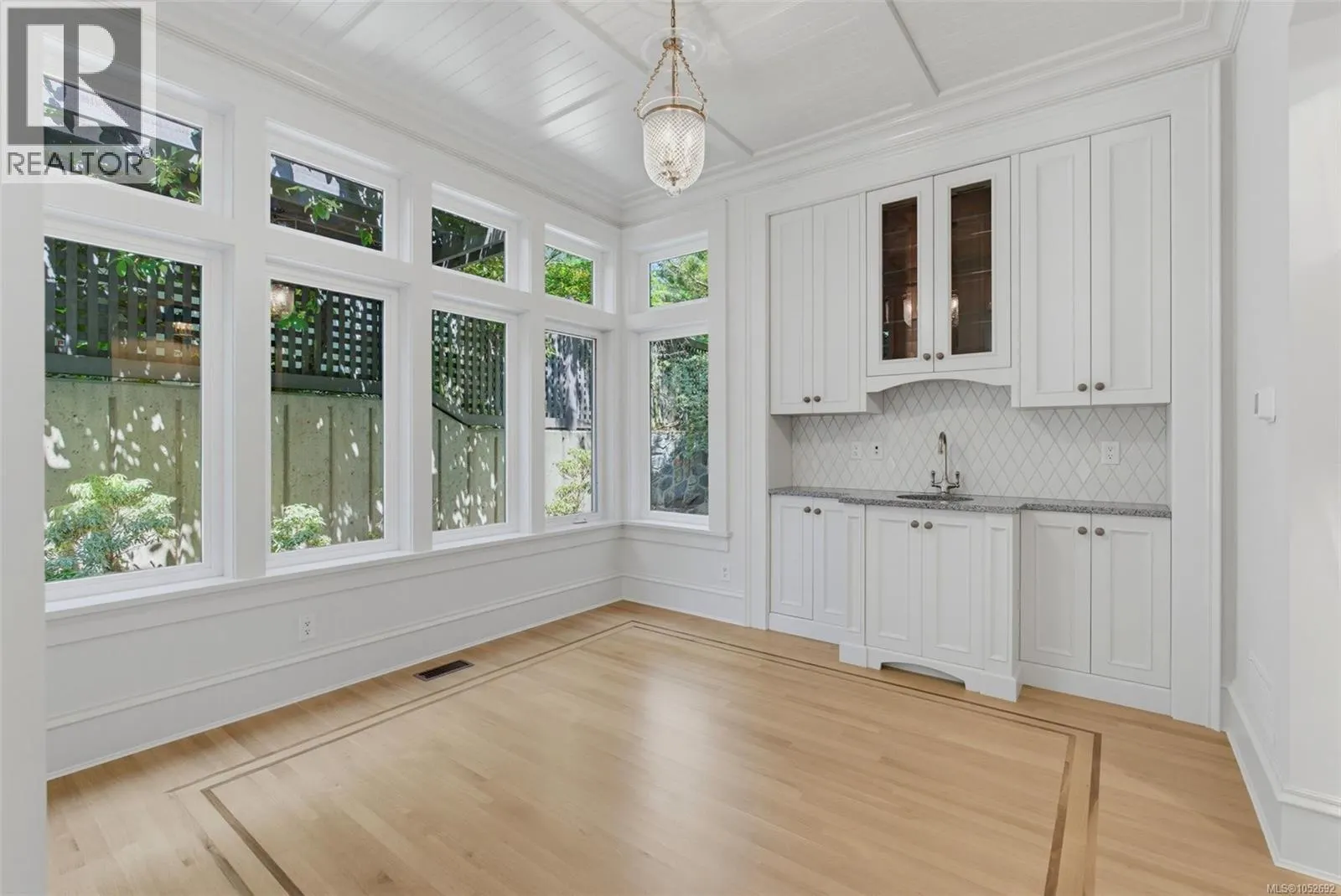 1568 Montgomery Ave