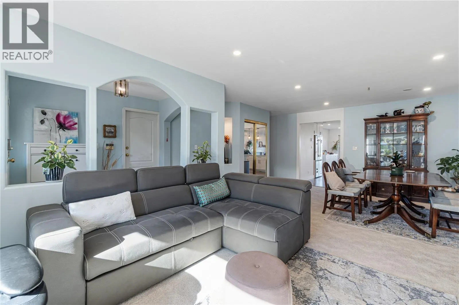 5072 Vista View Cres