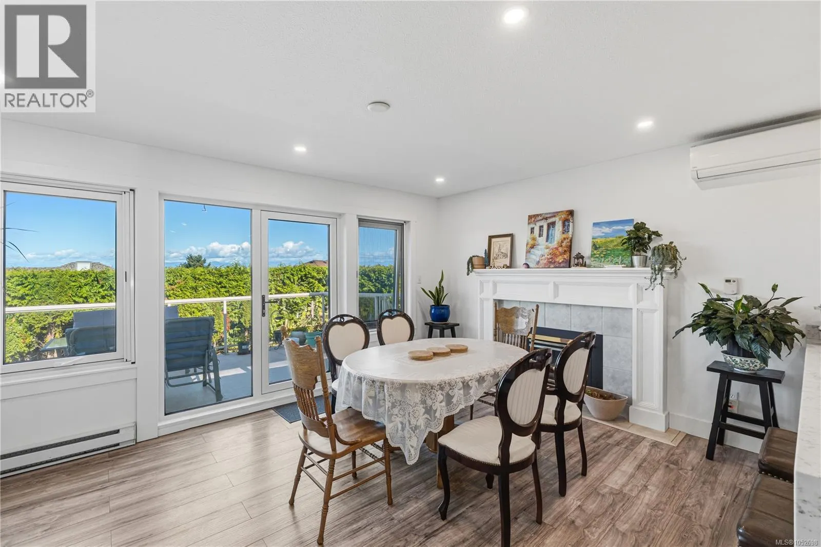 5072 Vista View Cres