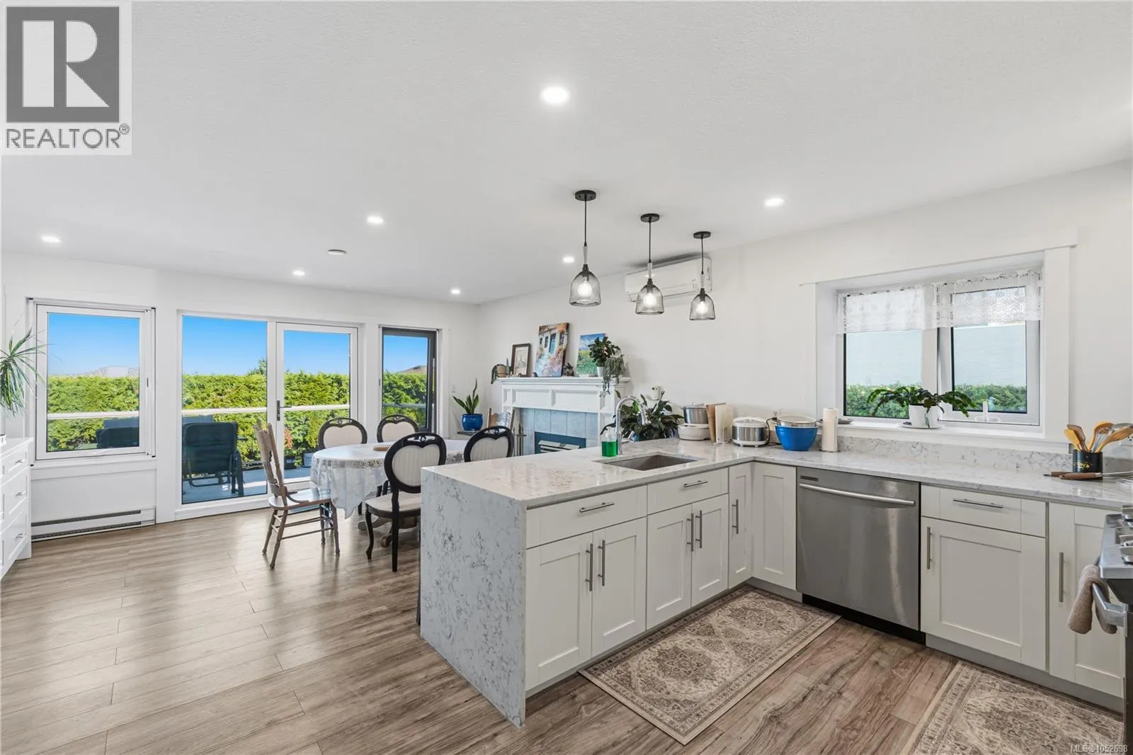5072 Vista View Cres