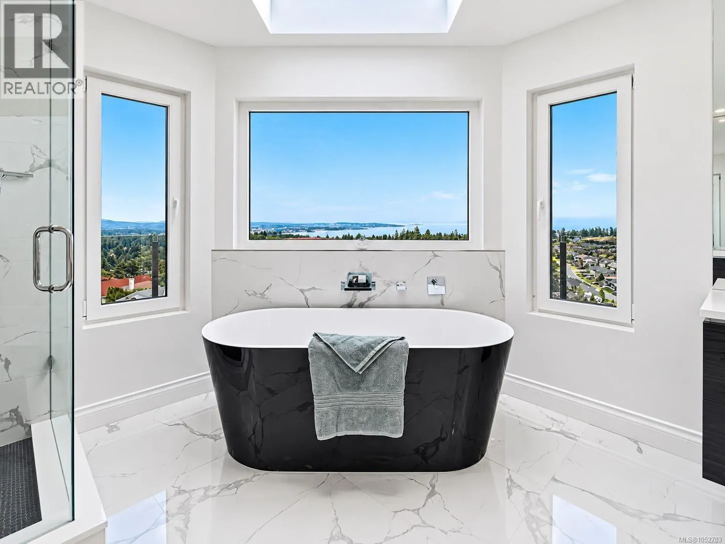 3392 Haida Dr
