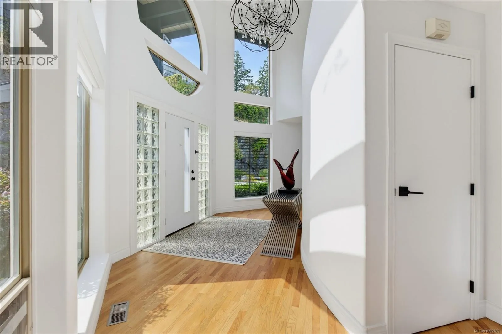 3392 Haida Dr