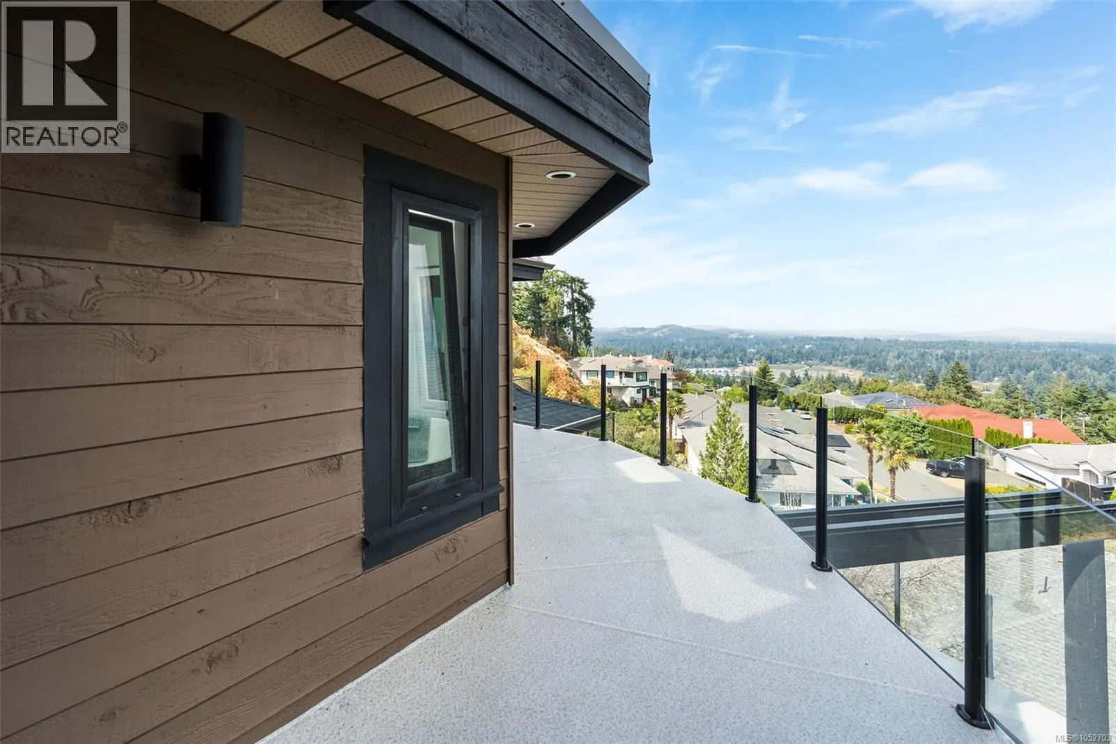 3392 Haida Dr