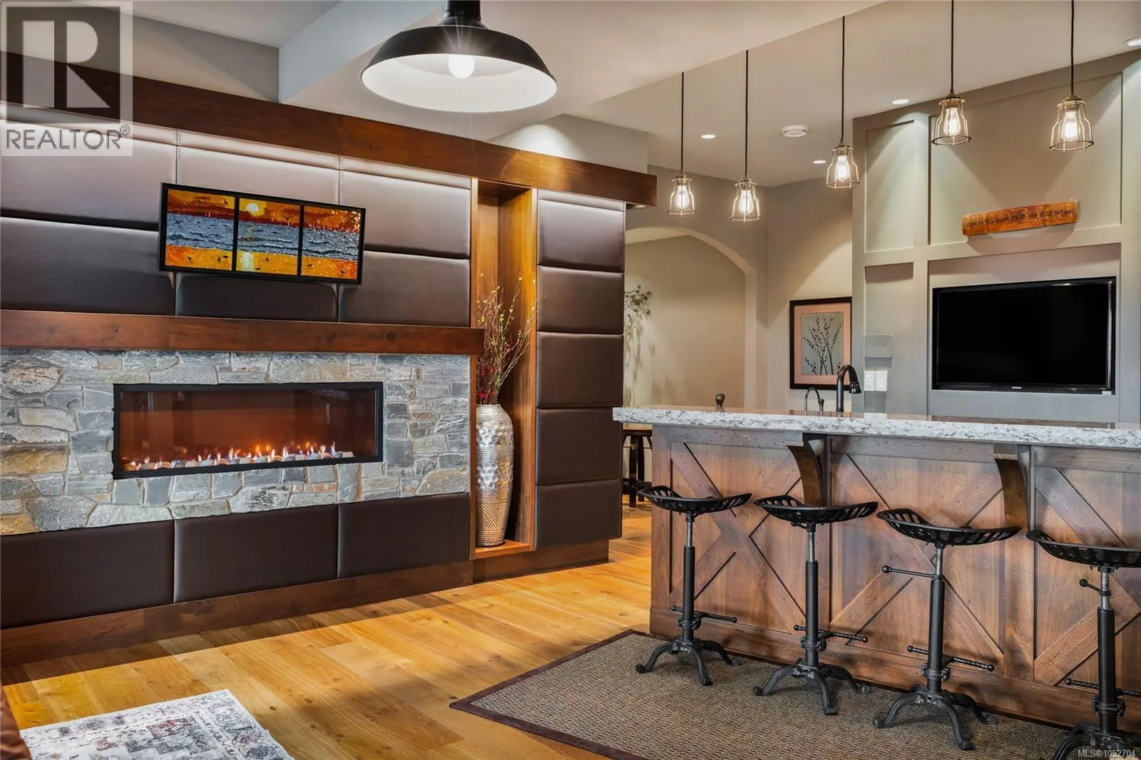 4809 Eales Rd