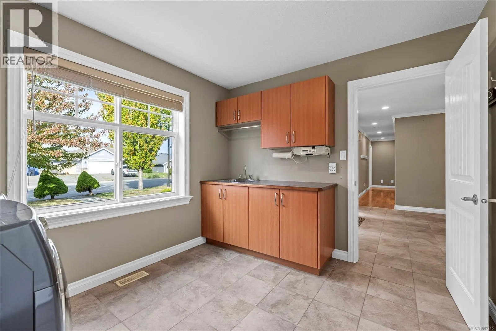 315 Crabapple Cres