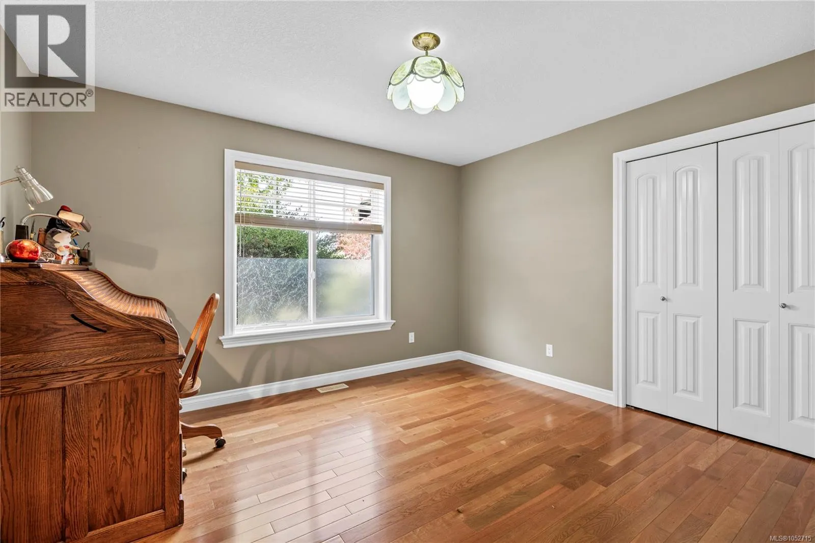 315 Crabapple Cres