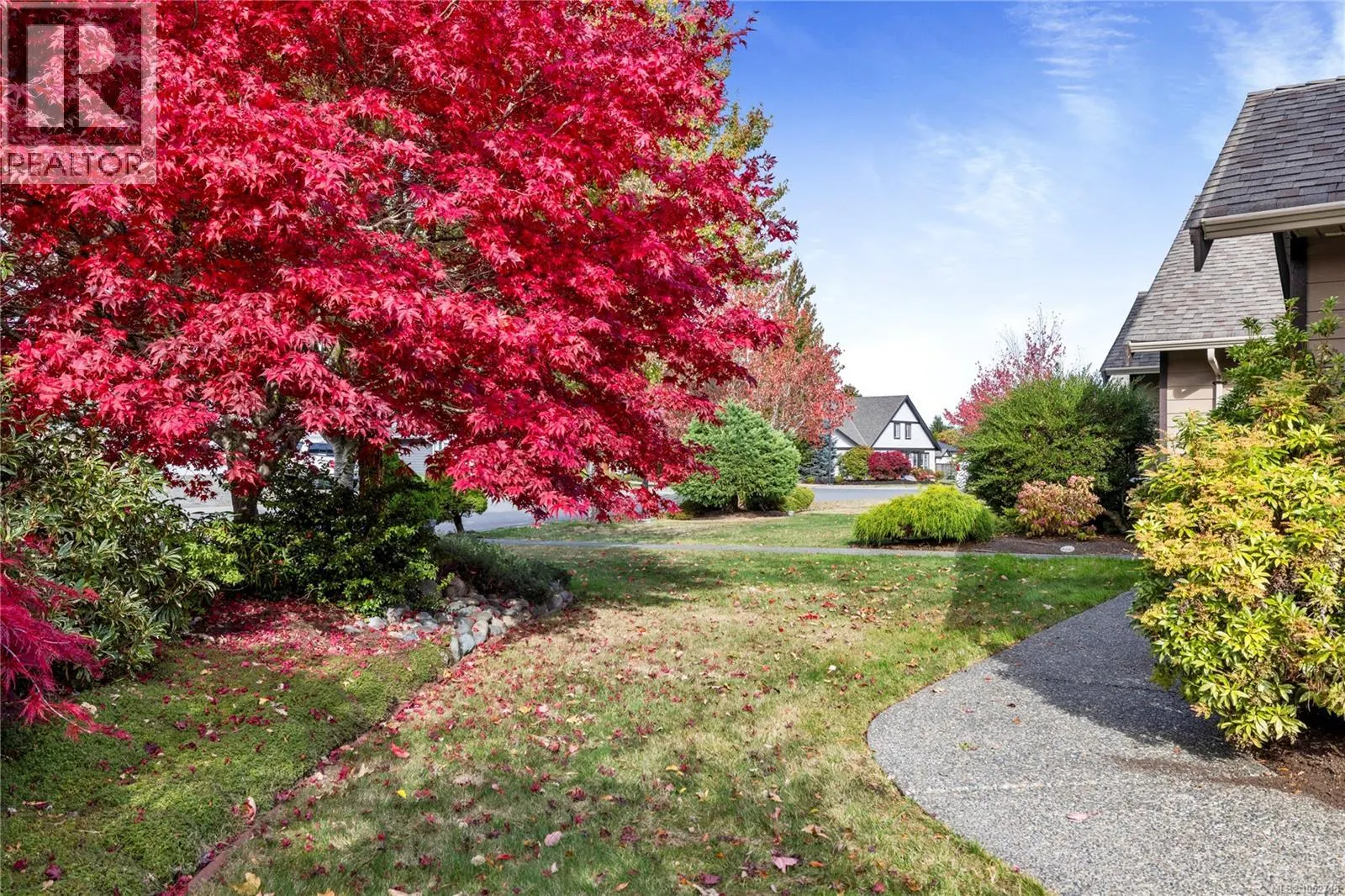 315 Crabapple Cres