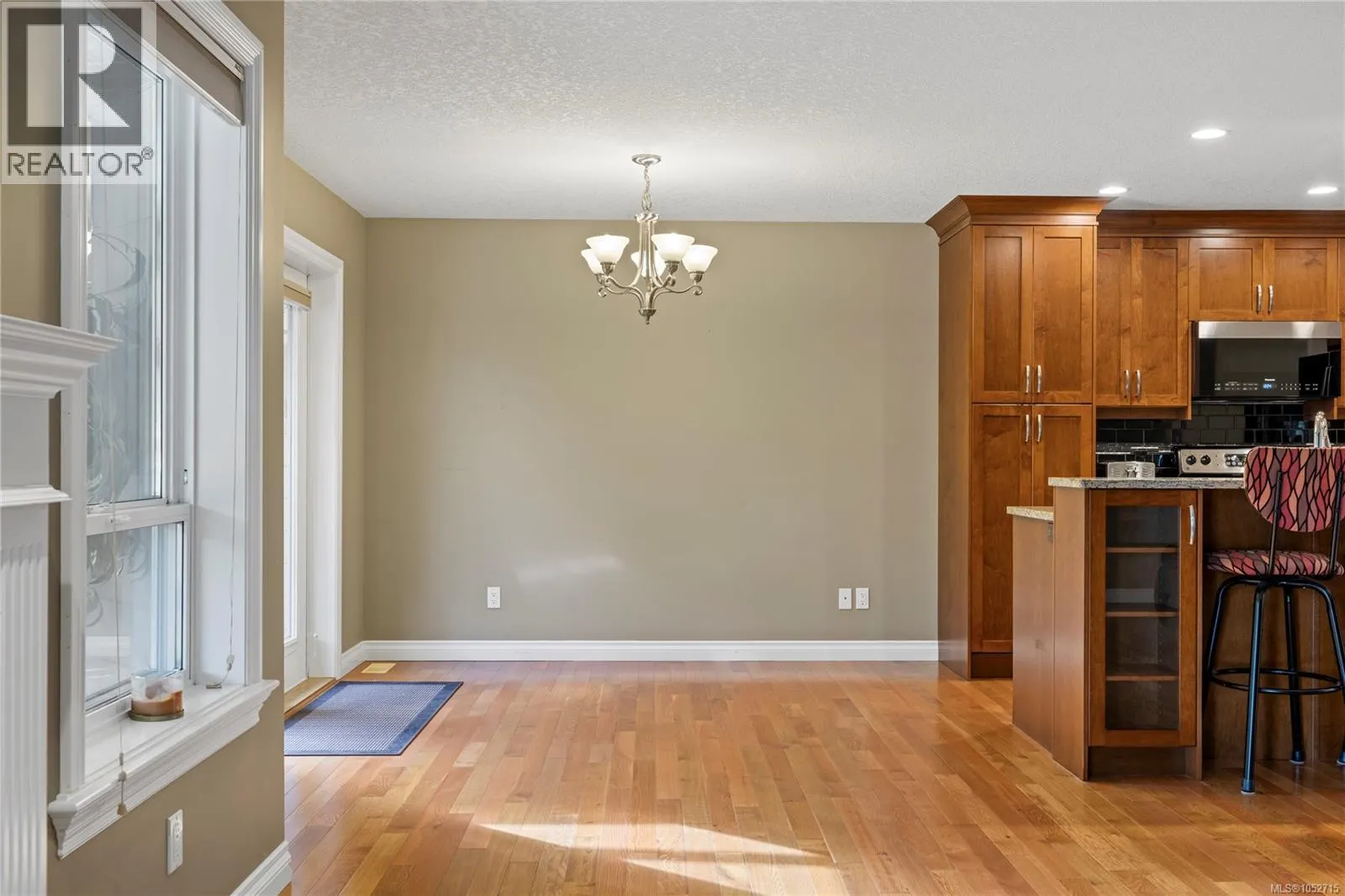 315 Crabapple Cres