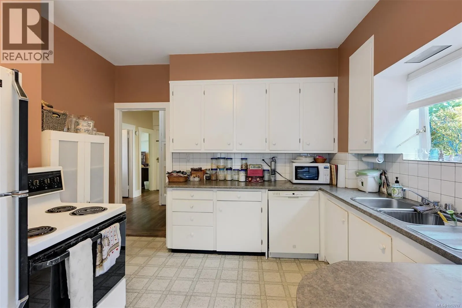 145 Beechwood Ave
