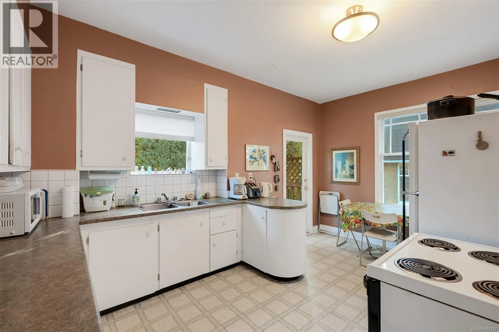 145 Beechwood Ave