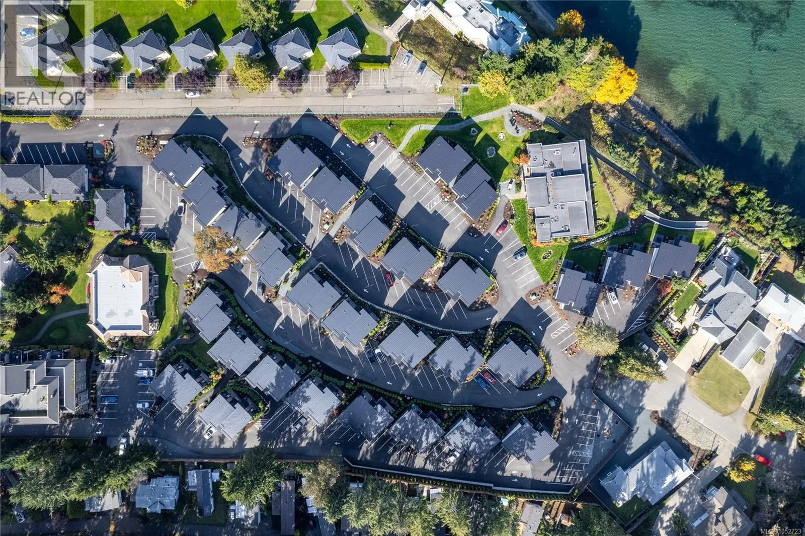 242 1175 Resort Dr